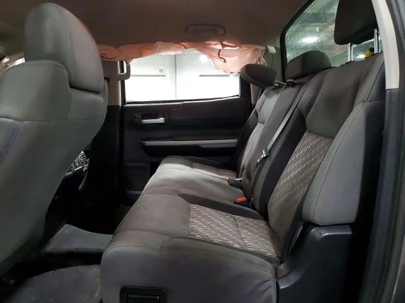 2019 TOYOTA TUNDRA SR5  