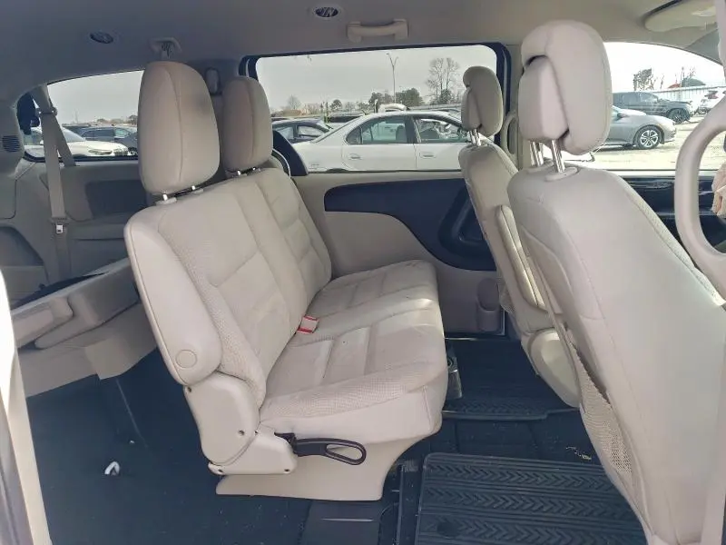 2017 DODGE GRAND CARAVAN SE  