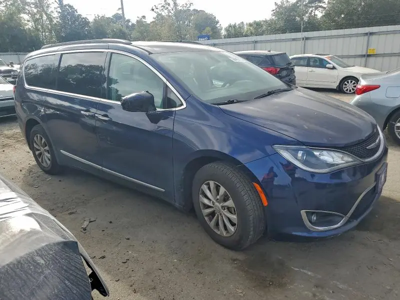 2017 CHRYSLER PACIFICA TOURING L  