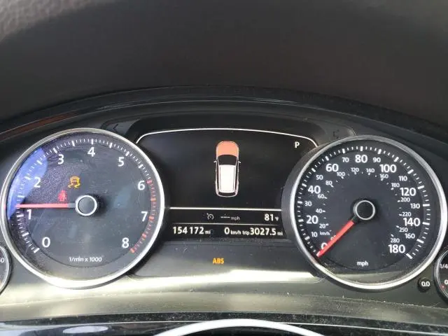 2013 VOLKSWAGEN TOUAREG V6  