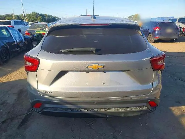 2025 CHEVROLET TRAX LS  