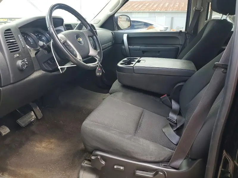 2011 CHEVROLET SILVERADO K1500 LT  