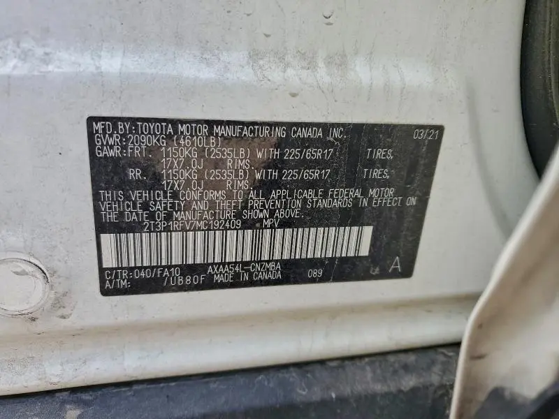 2021 TOYOTA RAV4 XLE  