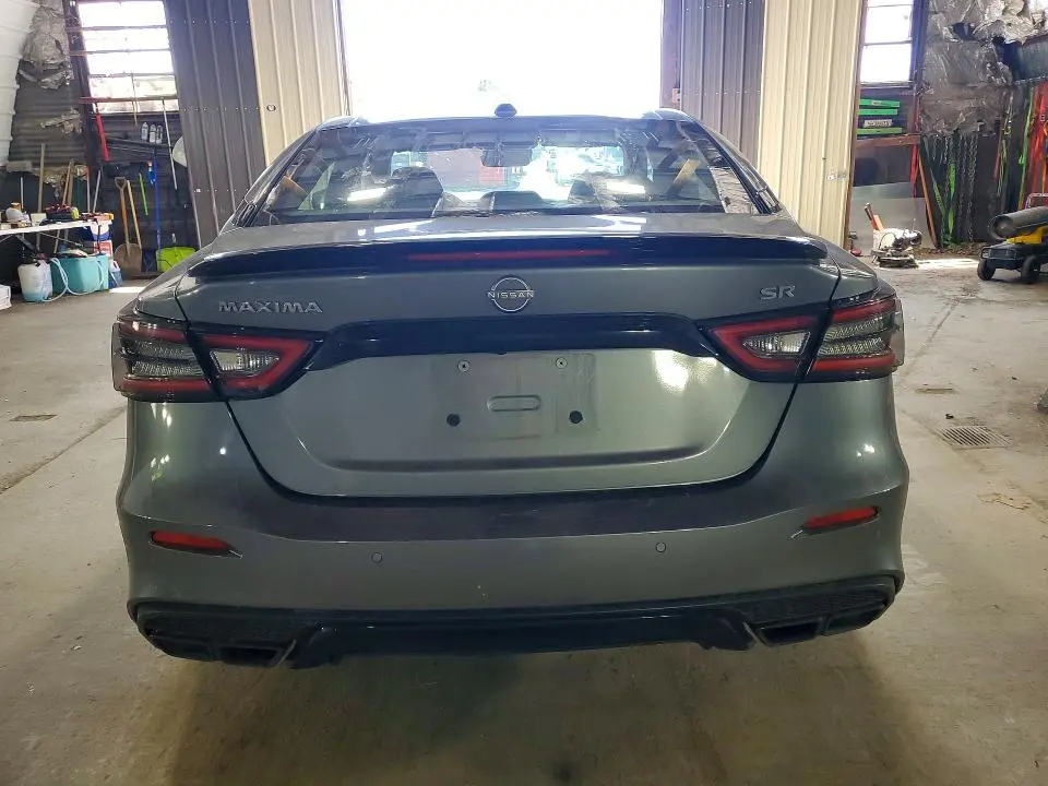 2023 NISSAN MAXIMA SR  