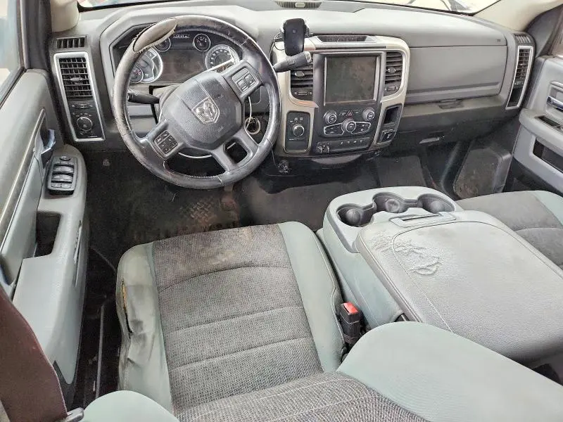 2015 RAM 2500 SLT  