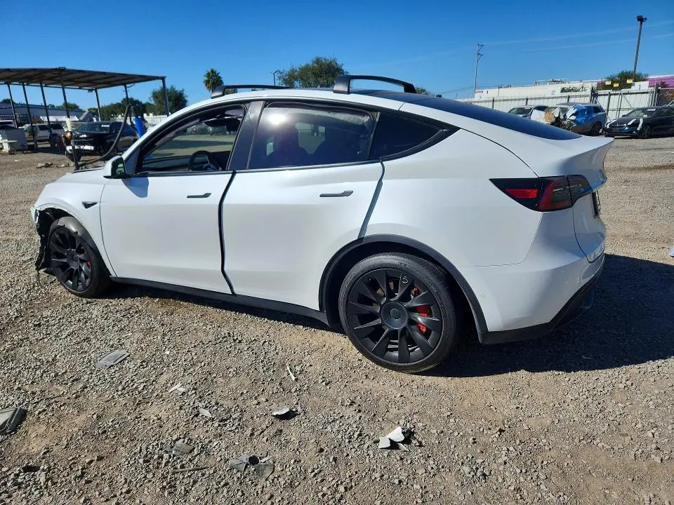 2022 TESLA MODEL Y   