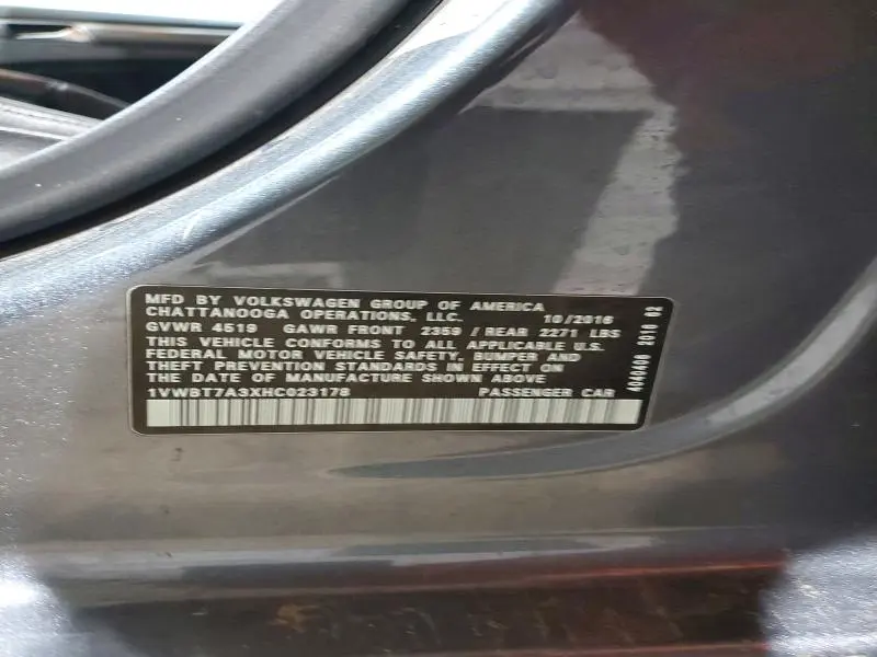 2017 VOLKSWAGEN PASSAT SE  