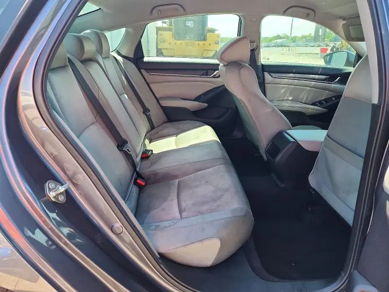 2020 HONDA ACCORD LX  