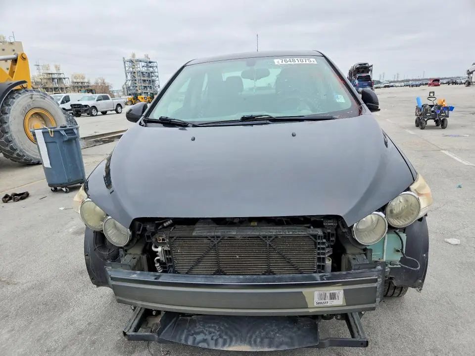 2015 CHEVROLET SONIC LT  