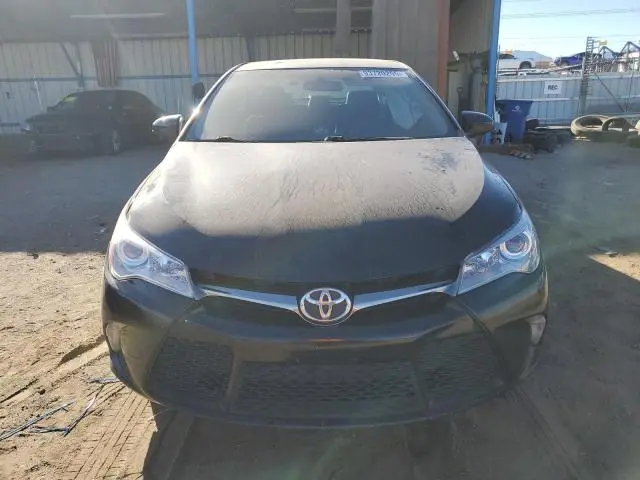 2016 TOYOTA CAMRY SE  