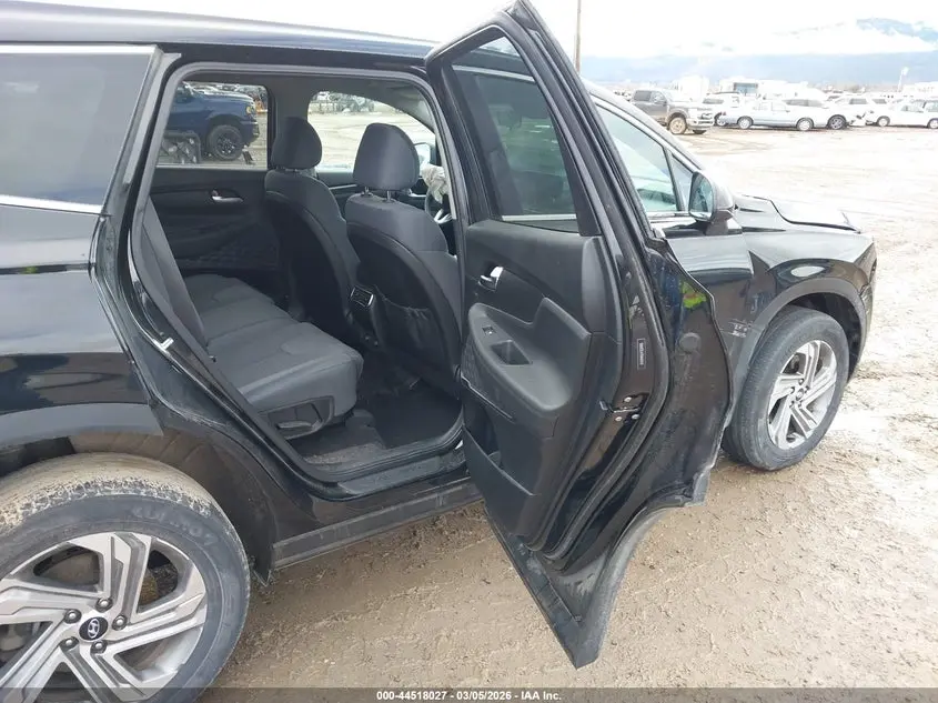 2022 HYUNDAI SANTA FE SE