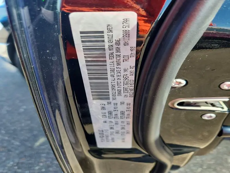 2016 RAM 1500 SLT  