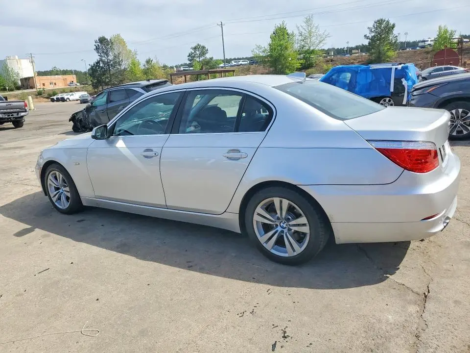 2010 BMW 528 I  