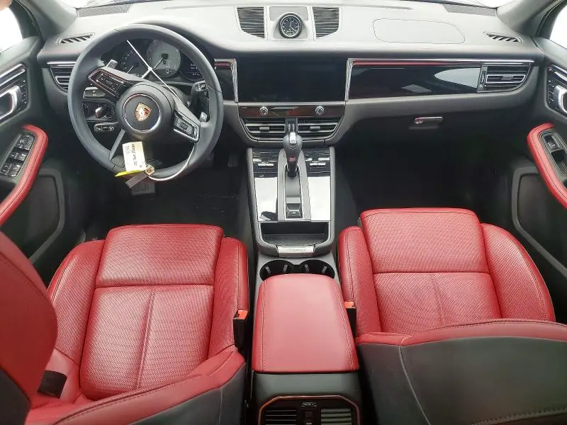2025 PORSCHE MACAN S  
