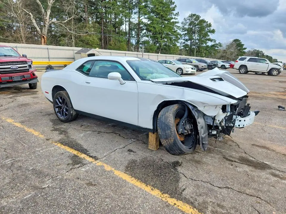 2023 DODGE CHALLENGER SXT  