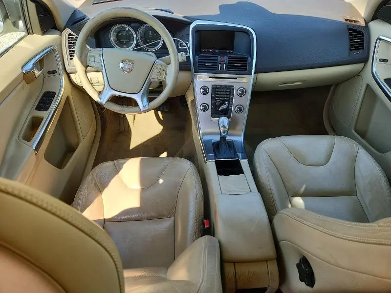 2013 VOLVO XC60 3.2  