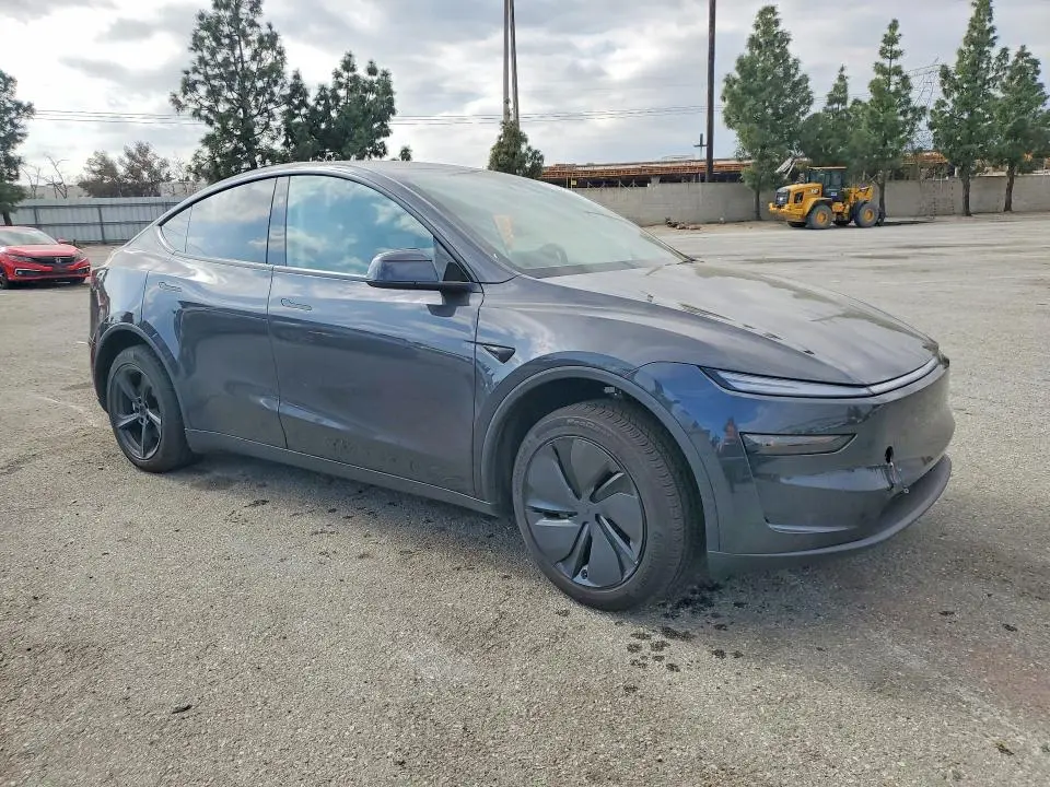 2026 TESLA MODEL Y   