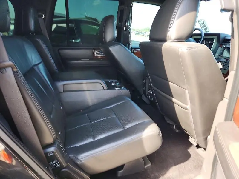 2011 LINCOLN NAVIGATOR   
