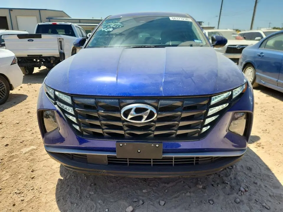 2023 HYUNDAI TUCSON SE  