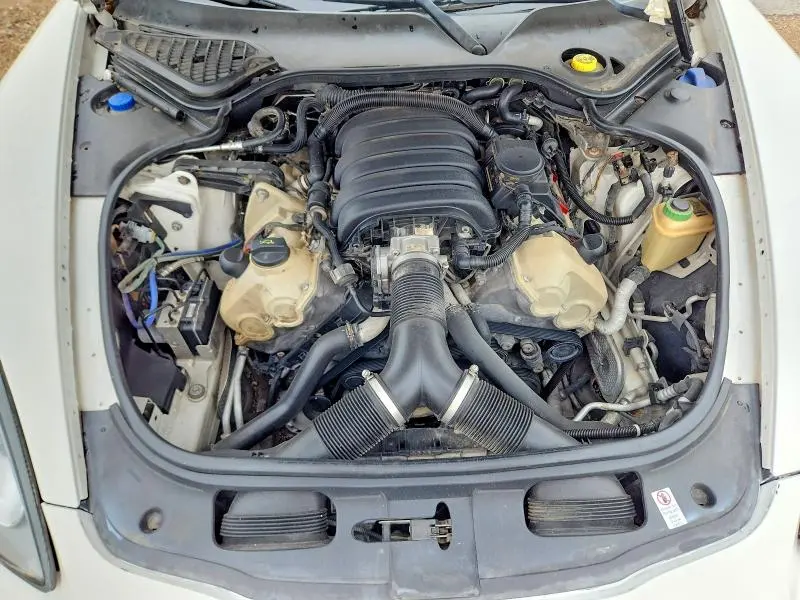 2011 PORSCHE PANAMERA 2  