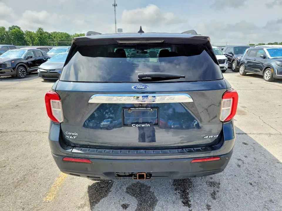 2022 FORD EXPLORER XLT  