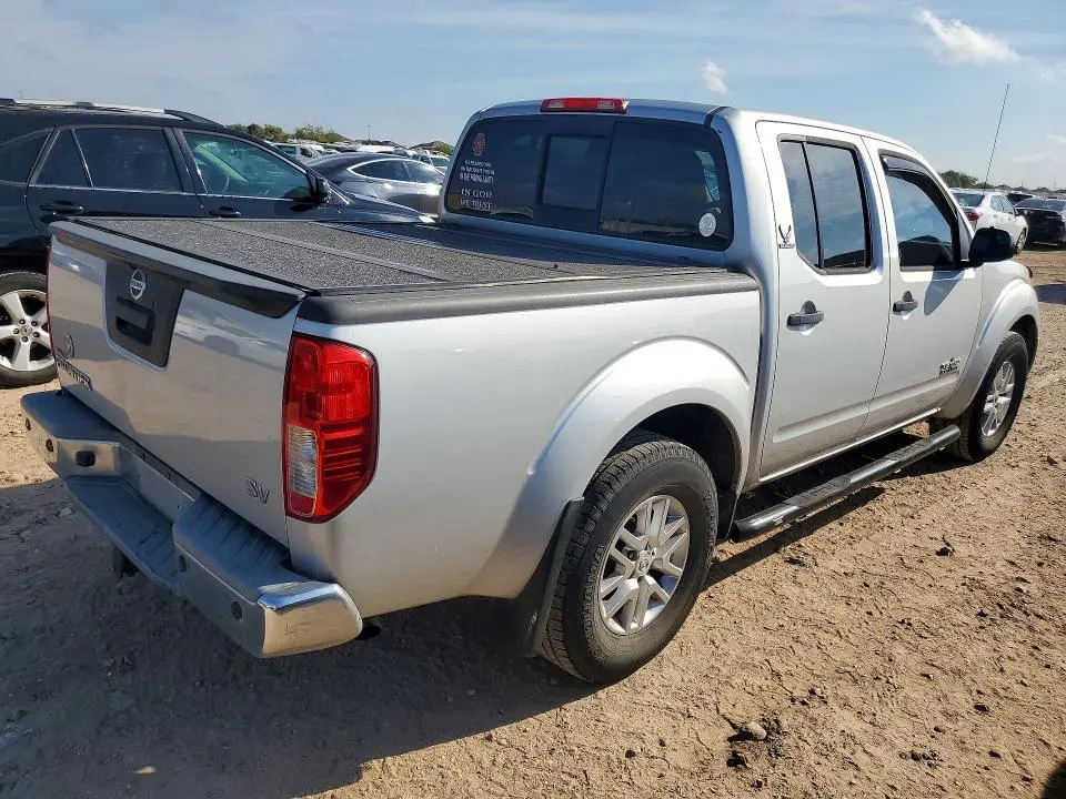 2015 NISSAN FRONTIER S  