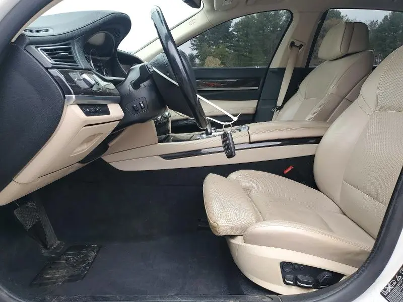 2012 BMW 750 LXI  