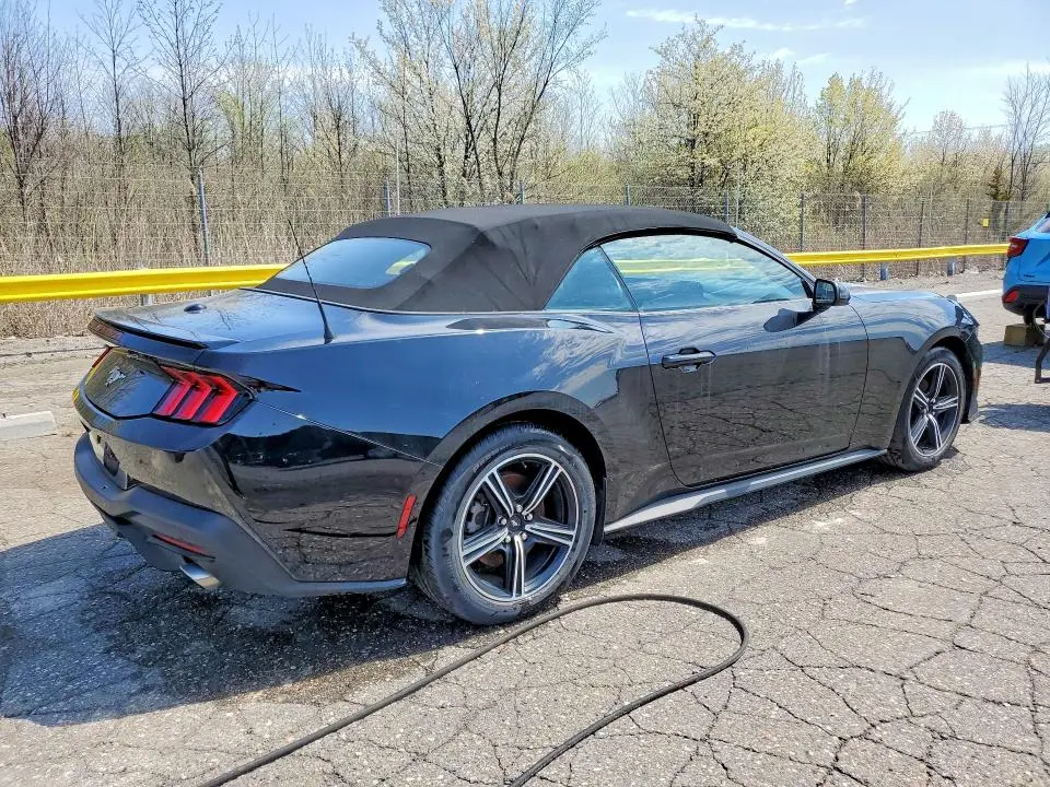 2025 FORD MUSTANG   