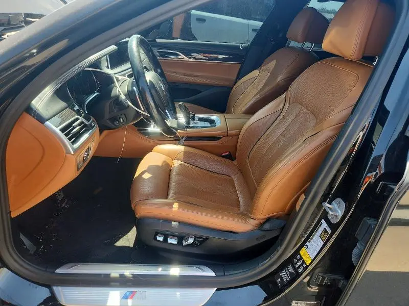 2019 BMW 750 XI  