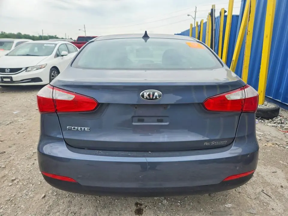2016 KIA FORTE LX  