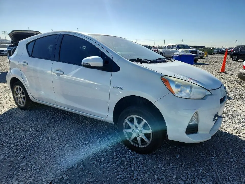 2012 TOYOTA PRIUS C TWO  