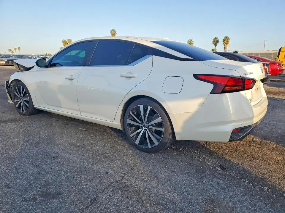 2020 NISSAN ALTIMA SR  