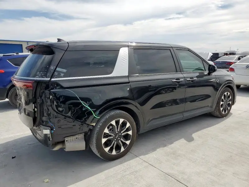2024 KIA CARNIVAL EX  