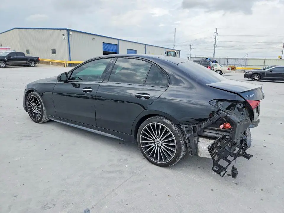 2024 MERCEDES-BENZ C 300  