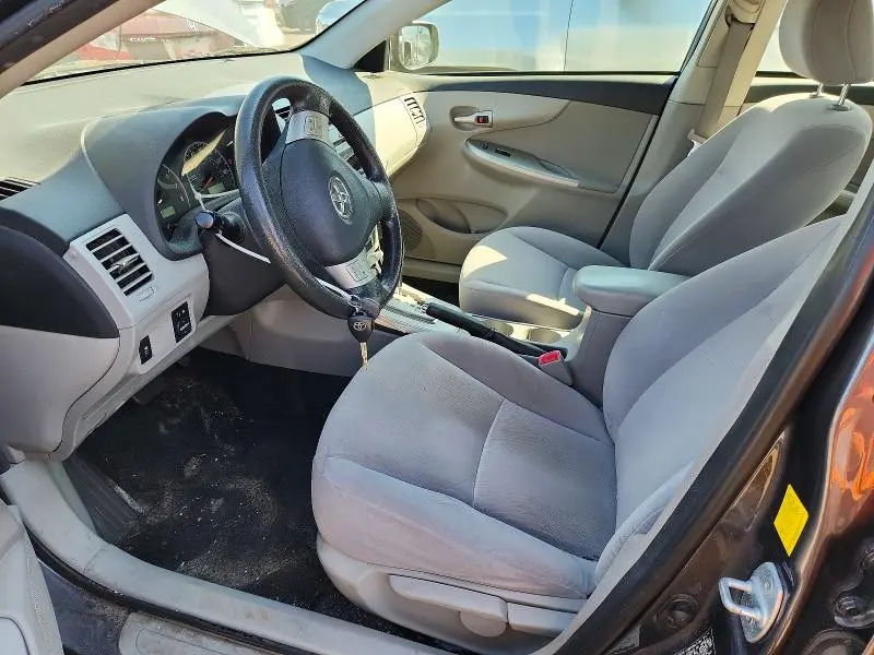 2011 TOYOTA COROLLA LE  