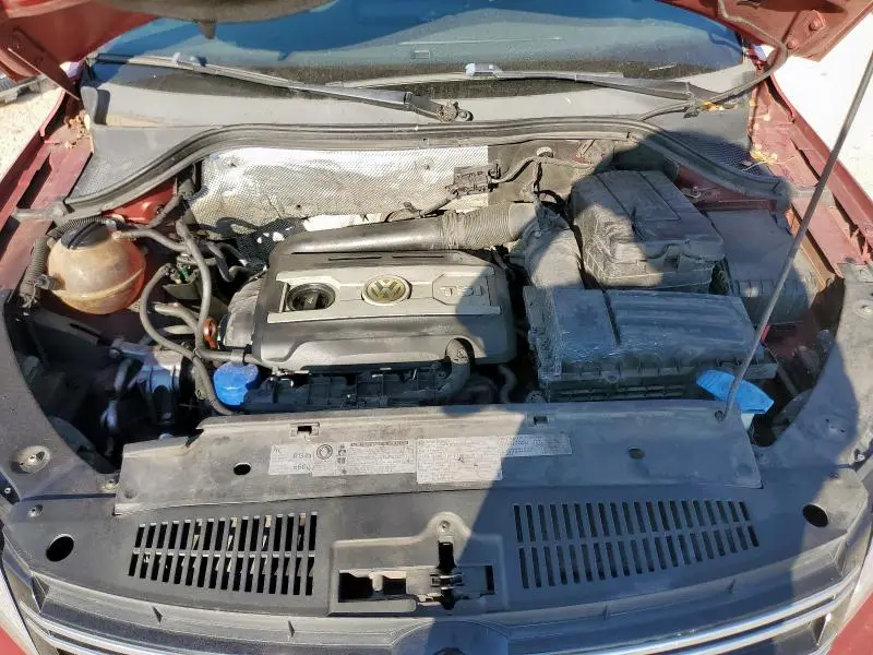 2013 VOLKSWAGEN TIGUAN S  