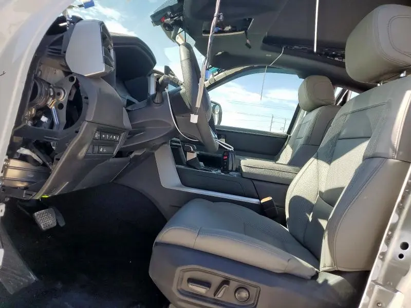 2025 TOYOTA TUNDRA CREWMAX LIMITED