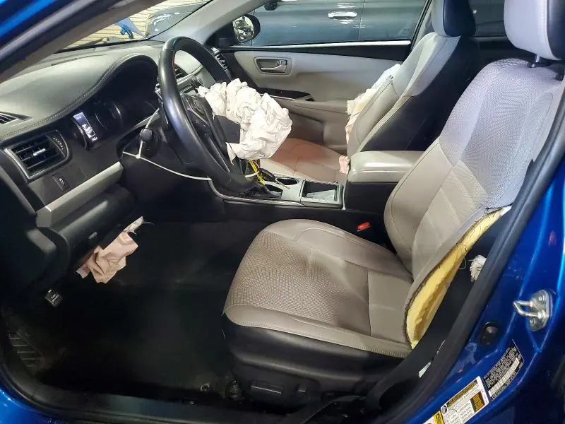2017 TOYOTA CAMRY SE  