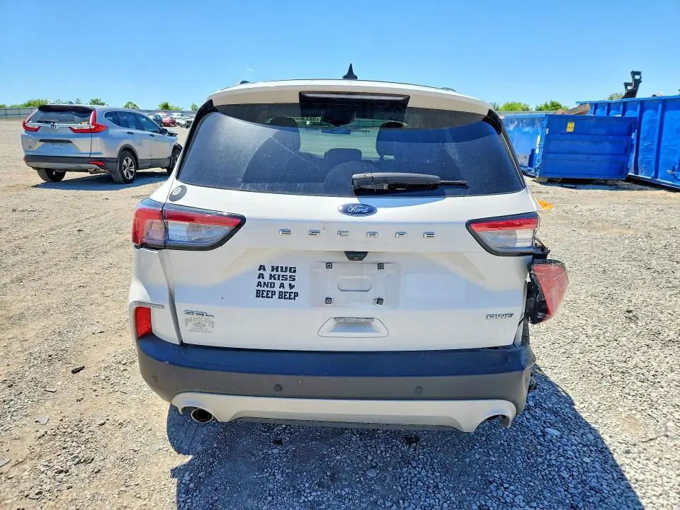 2022 FORD ESCAPE SEL  