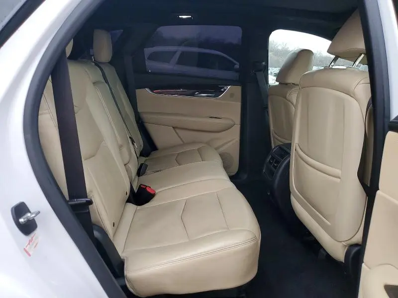 2018 CADILLAC XT5 LUXURY  