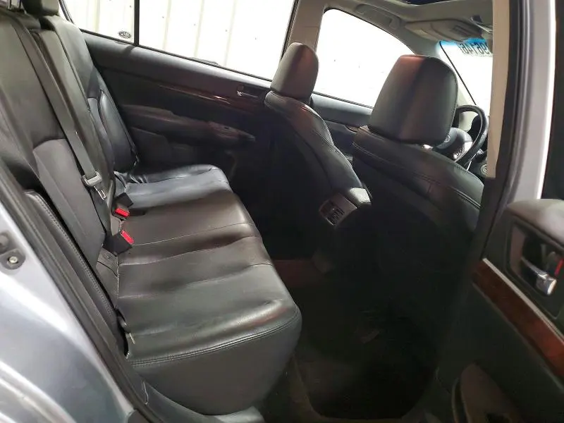2013 SUBARU LEGACY 3.6R LIMITED  