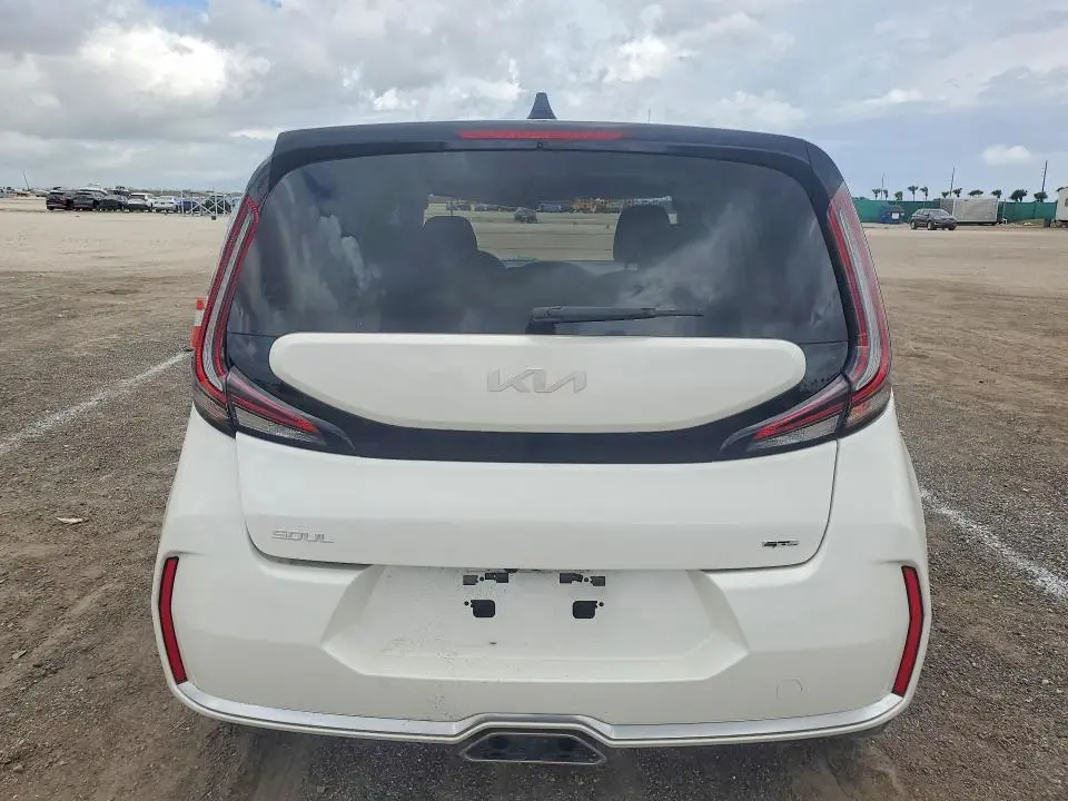 2024 KIA SOUL GT-LINE  
