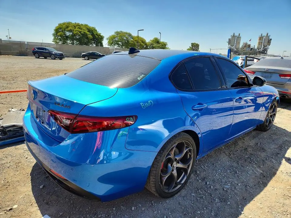2019 ALFA ROMEO GIULIA TI  