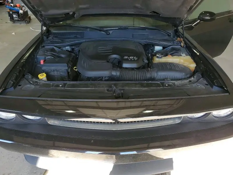 2013 DODGE CHALLENGER SXT  