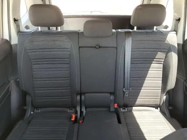 2022 VOLKSWAGEN TIGUAN S  
