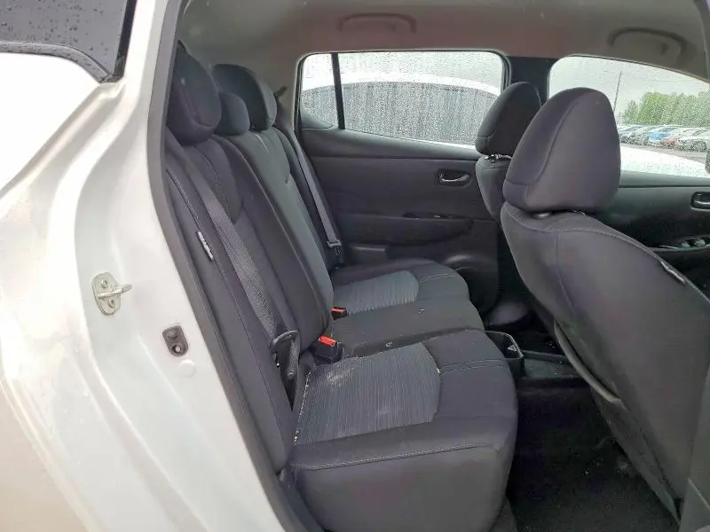 2024 NISSAN LEAF SV PLUS  