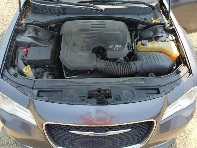 2015 CHRYSLER 300 LIMITED  