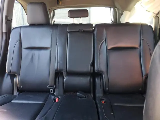 2014 TOYOTA HIGHLANDER XLE  