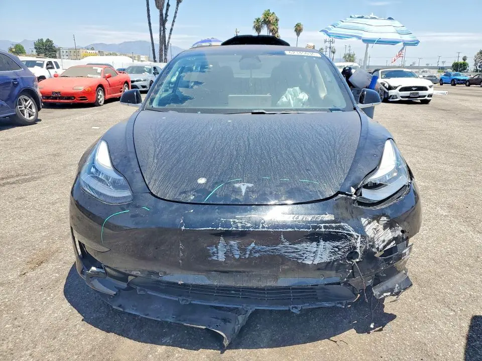 2018 TESLA MODEL 3   