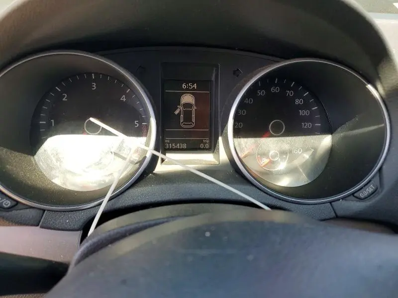 2014 VOLKSWAGEN GOLF   